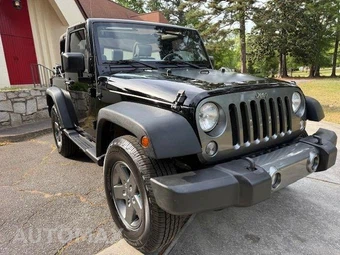 2010 Jeep Wrangler Mountain Edition - miniatura 14