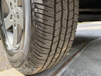 2010 Jeep Wrangler Mountain Edition - miniatura 32