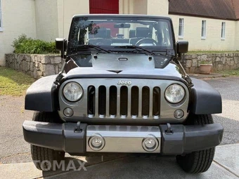 2010 Jeep Wrangler Mountain Edition - miniatura 4