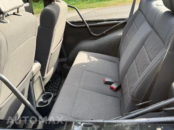2010 Jeep Wrangler Mountain Edition - miniatura 42