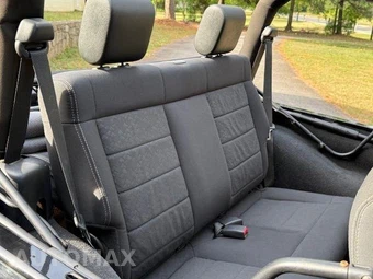 2010 Jeep Wrangler Mountain Edition - miniatura 49