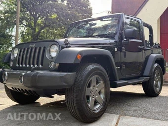 2010 Jeep Wrangler Mountain Edition - miniatura 5