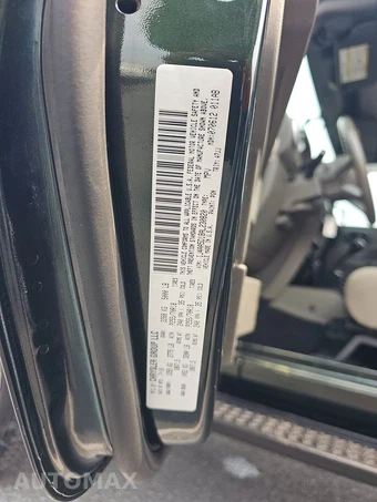 2010 Jeep Wrangler Sahara - miniatura 14