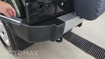 2010 Jeep Wrangler Sahara - miniatura 28