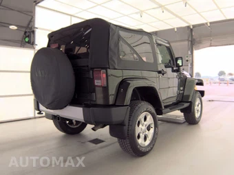 2010 Jeep Wrangler Sahara - miniatura 4