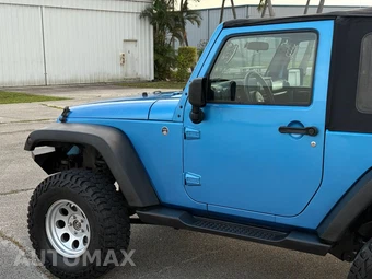 2010 Jeep Wrangler Sport - miniatura 27