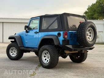 2010 Jeep Wrangler Sport - miniatura 4