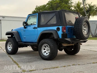 2010 Jeep Wrangler Sport - miniatura 7