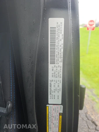2010 Jeep Wrangler Unlimited Islander Edition - miniatura 14
