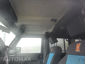 2010 Jeep Wrangler Unlimited Islander Edition - miniatura 18