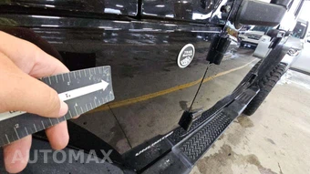 2010 Jeep Wrangler Unlimited Islander Edition - miniatura 30