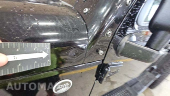 2010 Jeep Wrangler Unlimited Islander Edition - miniatura 39