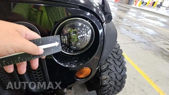 2010 Jeep Wrangler Unlimited Islander Edition - miniatura 41