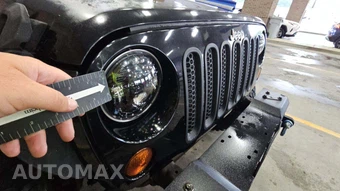 2010 Jeep Wrangler Unlimited Islander Edition - miniatura 42