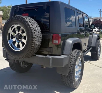 2010 Jeep Wrangler Unlimited Rubicon - miniatura 7