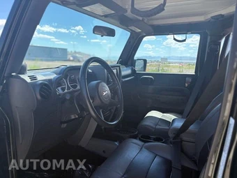 2010 Jeep Wrangler Unlimited Rubicon - miniatura 9