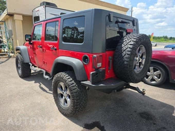 2010 Jeep Wrangler Unlimited Rubicon - miniatura 2