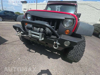 2010 Jeep Wrangler Unlimited Rubicon - miniatura 21