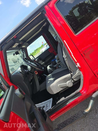2010 Jeep Wrangler Unlimited Rubicon - miniatura 6