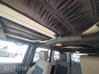 2010 Jeep Wrangler Unlimited Rubicon – miniatura 14