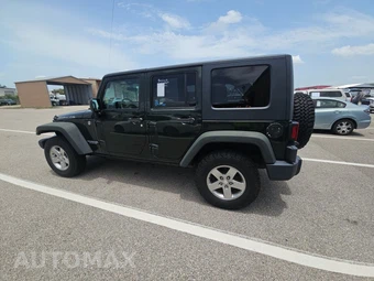 2010 Jeep Wrangler Unlimited Rubicon – miniatura 6