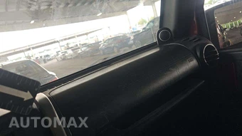 2010 Jeep Wrangler Unlimited Rubicon - miniatura 21
