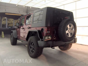 2010 Jeep Wrangler Unlimited Rubicon - miniatura 6
