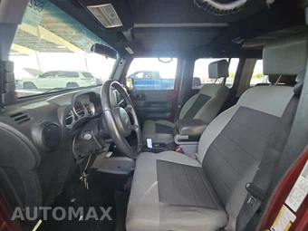 2010 Jeep Wrangler Unlimited Rubicon - miniatura 7