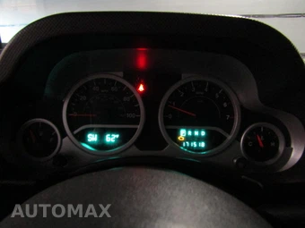 2010 Jeep Wrangler Unlimited Rubicon - miniatura 12