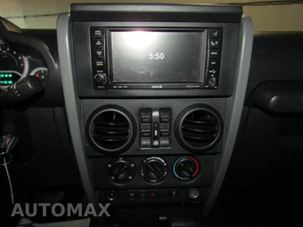 2010 Jeep Wrangler Unlimited Rubicon - miniatura 14