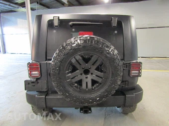 2010 Jeep Wrangler Unlimited Rubicon - miniatura 5
