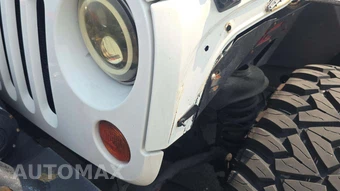 2010 Jeep Wrangler Unlimited Sahara - miniatura 28