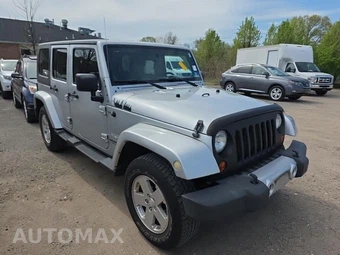 2010 Jeep Wrangler Unlimited Sahara – miniatura 3