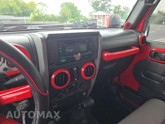 2010 Jeep Wrangler Unlimited Sport - miniatura 10