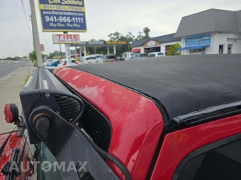 2010 Jeep Wrangler Unlimited Sport - miniatura 37