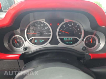 2010 Jeep Wrangler Unlimited Sport - miniatura 9