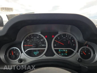 2010 Jeep Wrangler Unlimited Sport - miniatura 12