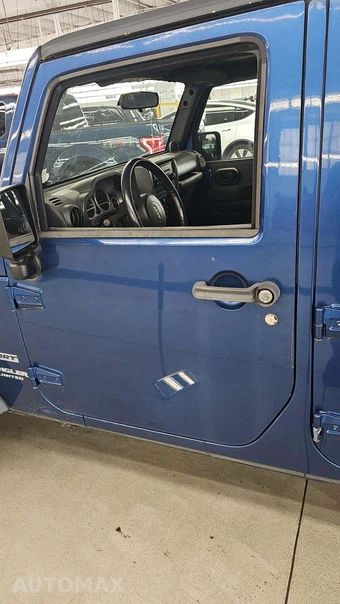 2010 Jeep Wrangler Unlimited Sport - miniatura 37