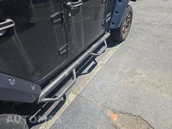 2010 Jeep Wrangler Unlimited Sport - miniatura 27