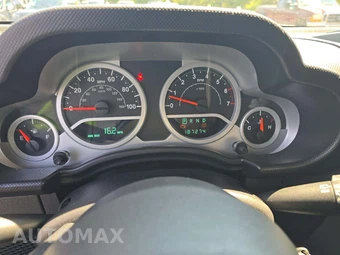 2010 Jeep Wrangler Unlimited Sport - miniatura 9
