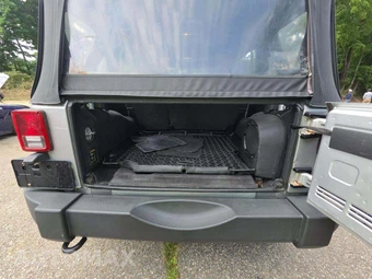 2010 Jeep Wrangler Unlimited Sport - miniatura 14