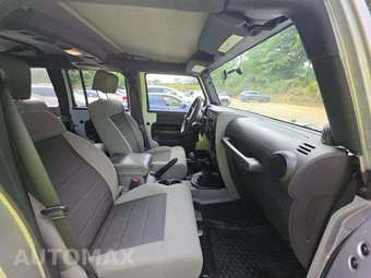 2010 Jeep Wrangler Unlimited Sport - miniatura 18