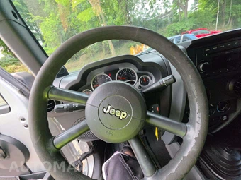 2010 Jeep Wrangler Unlimited Sport - miniatura 21
