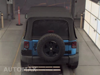 2010 Jeep Wrangler Unlimited Sport - miniatura 5