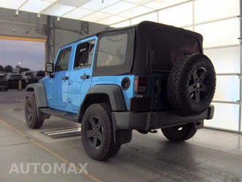 2010 Jeep Wrangler Unlimited Sport - miniatura 6