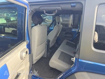 2010 Jeep Wrangler Unlimited Sport - miniatura 13