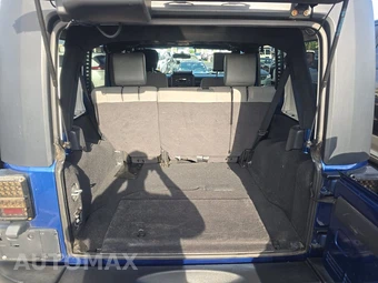 2010 Jeep Wrangler Unlimited Sport - miniatura 16