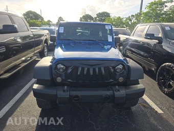 2010 Jeep Wrangler Unlimited Sport - miniatura 2