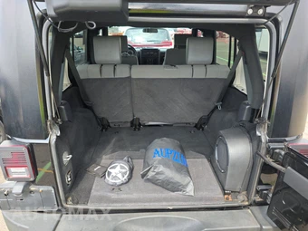2010 Jeep Wrangler Unlimited Sport - miniatura 16