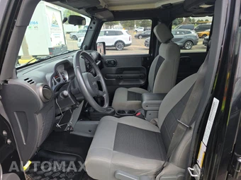2010 Jeep Wrangler Unlimited Sport - miniatura 7